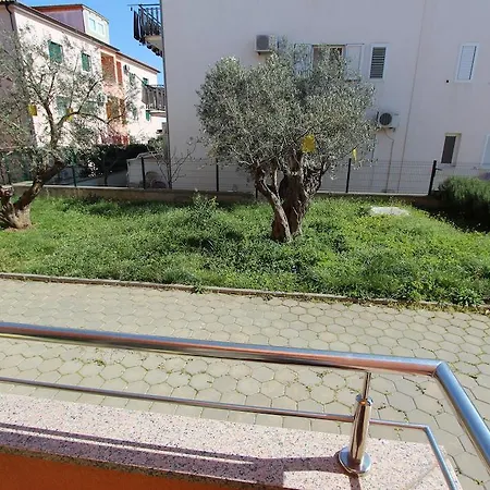 Apartments Hanna Rovinj Exterior photo